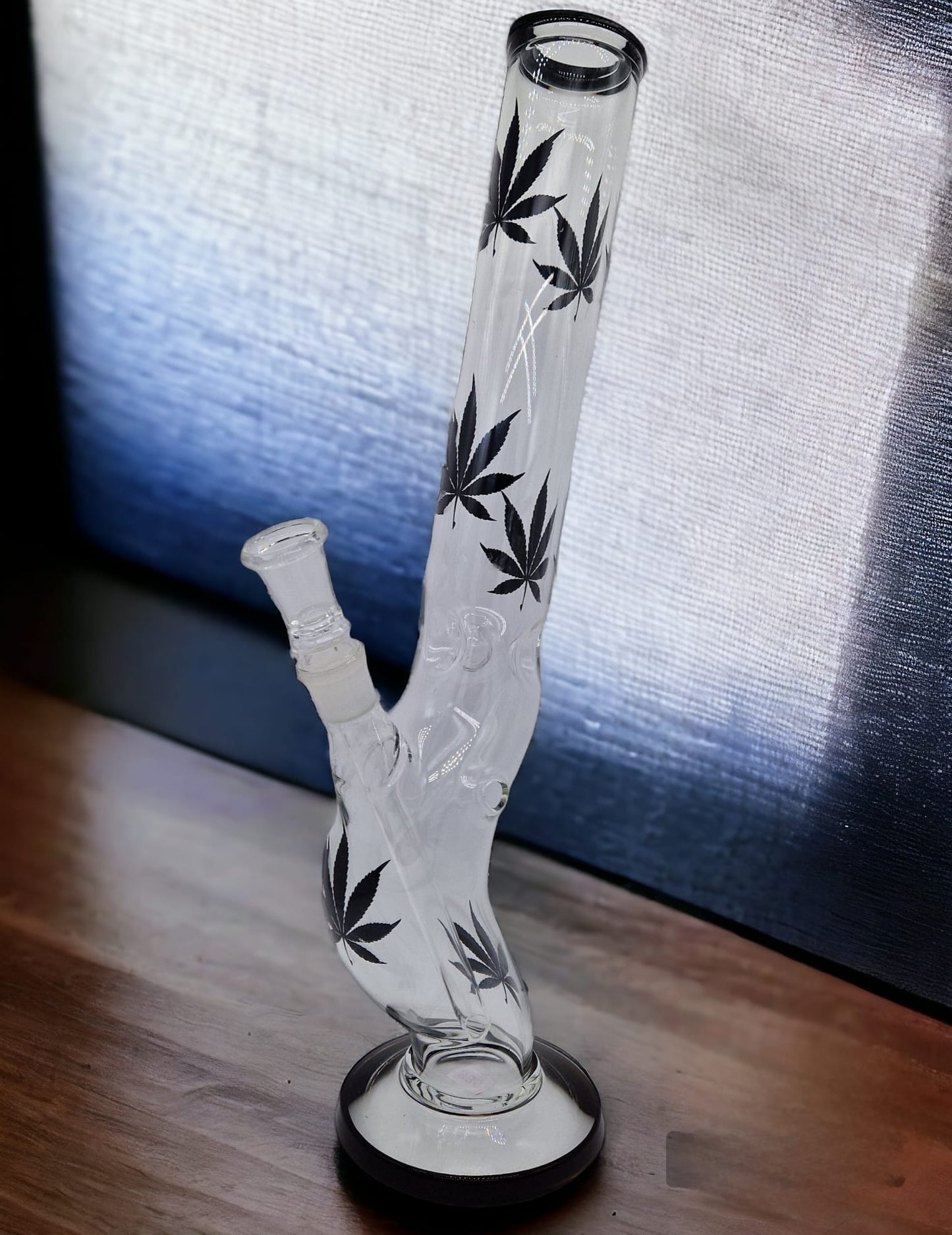 Bong in vetro S - Black Leaves (42 cm)